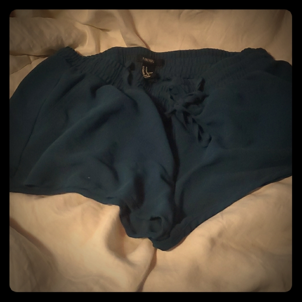 Shorts with pockets